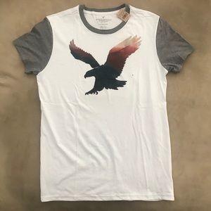 American Eagle white T-shirt S